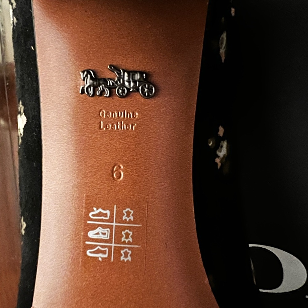 NWT Coach suede pumps size 6 - Picture 4 of 8